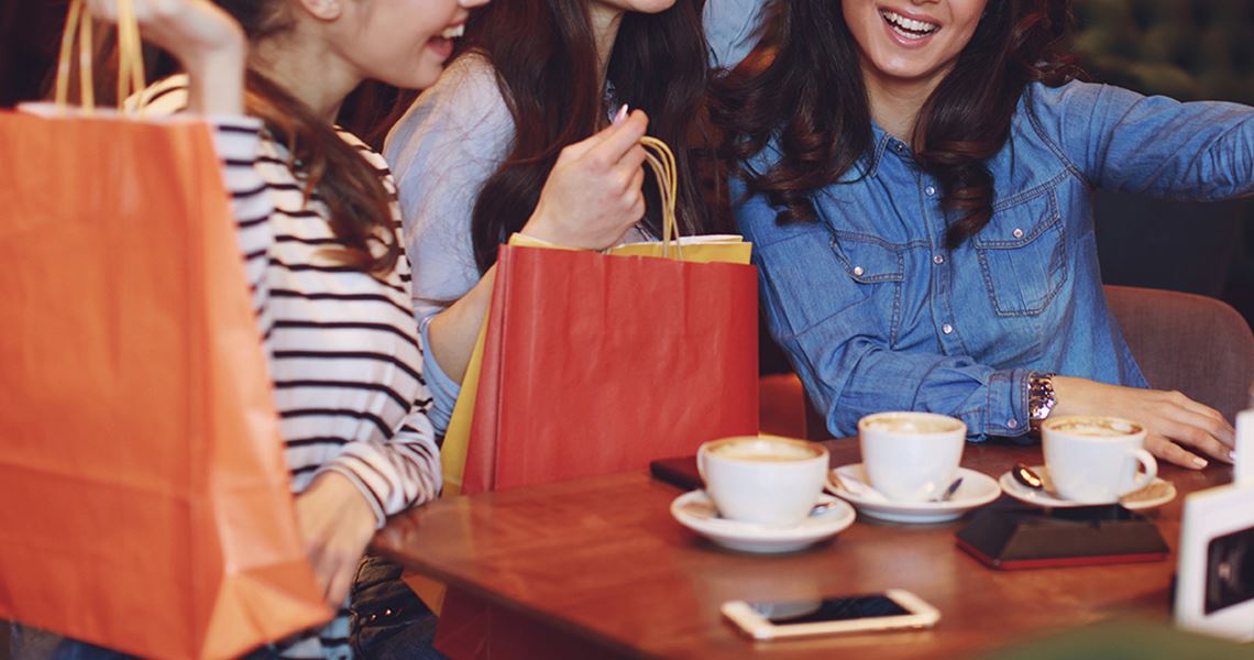 Shopping & Dining